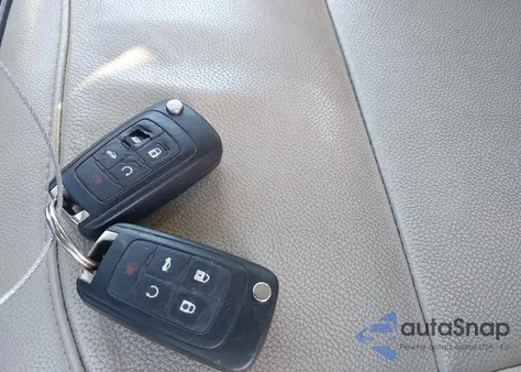 2015 Chevrolet Malibu 2Lz z USA, uszkodzony, nr VIN 1G11G5SX4FF236205